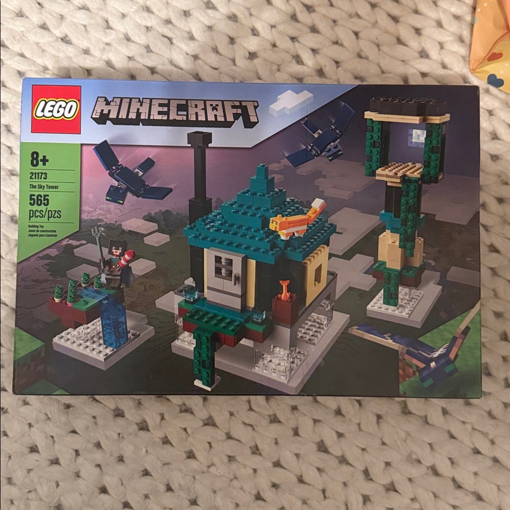 Lego Minecraft Sky Tower Set — Teal, Green, Tan